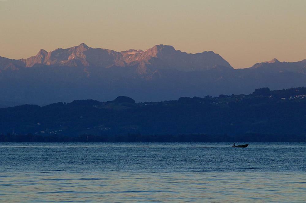 Zum Seglerhafen - Ferienappartement Kressbronn am Bodensee Eksteriør billede